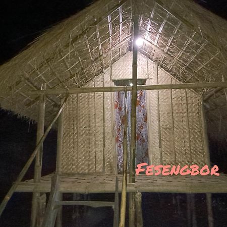 Fesengbor Eco Camp Hotel Kaziranga Exterior photo