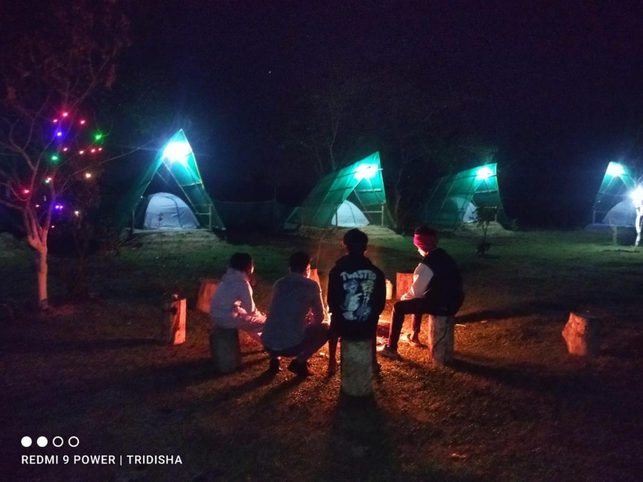 Fesengbor Eco Camp Hotel Kaziranga Exterior photo