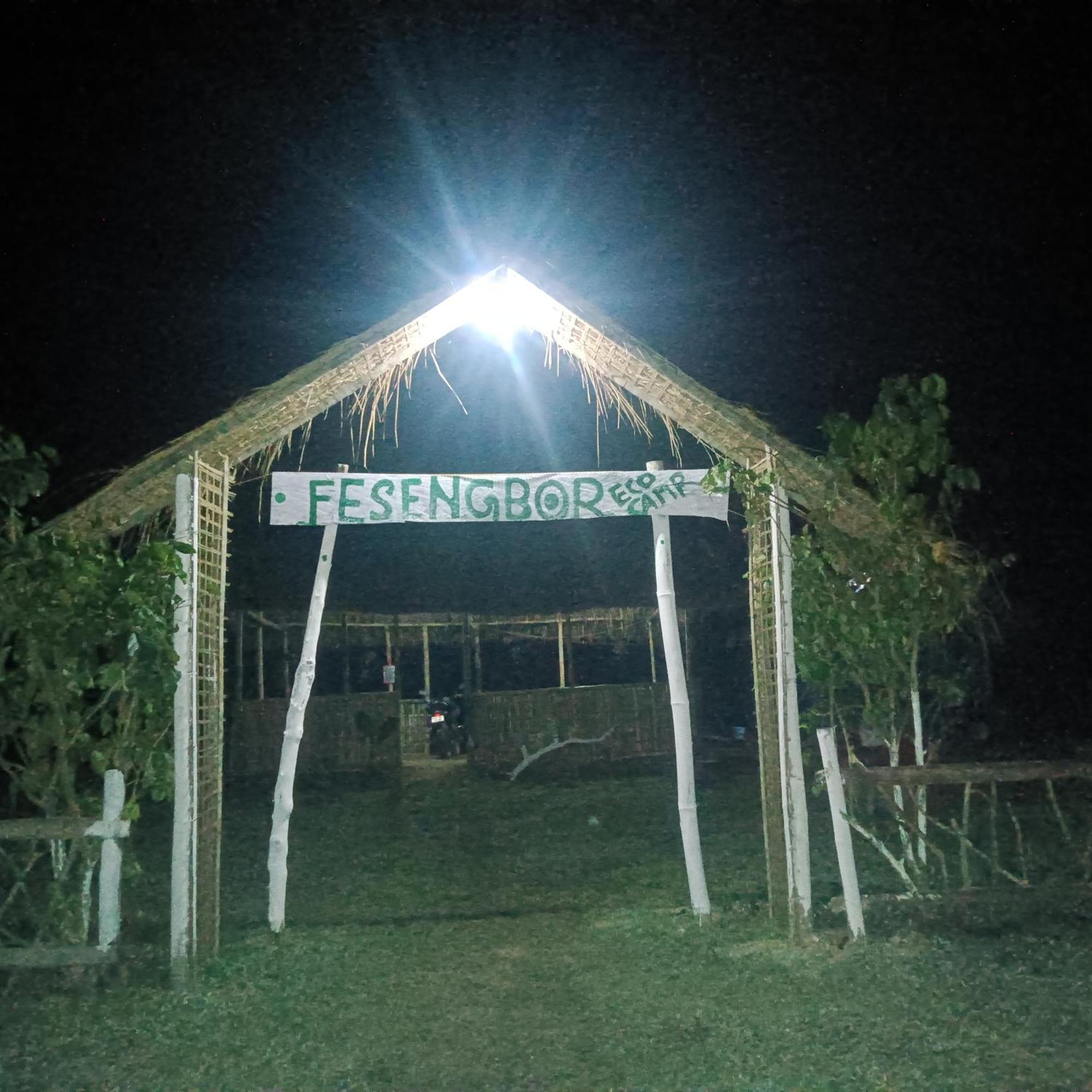 Fesengbor Eco Camp Hotel Kaziranga Exterior photo